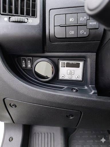 Ducato Cockpit-Blende eingebaut im Armaturenbrett